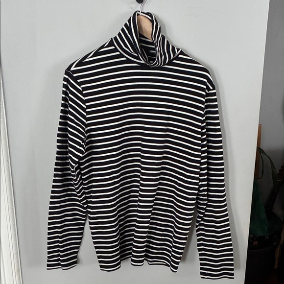 H&M Black with White Stripes Turtleneck Sweater Sz Medium - Picture 1 of 5